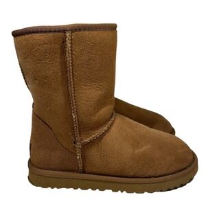 UGG Australia Classic Short Chestnut Suede Sheepskin Boots 5825 Womens 8
